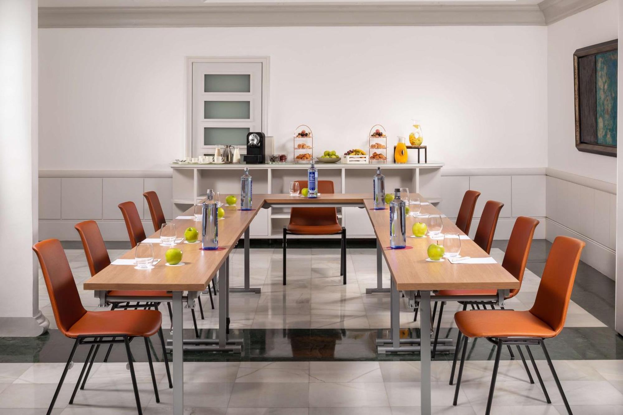 Nh Collection Madrid Paseo Del Prado Hotel Kültér fotó A meeting room at the hotel